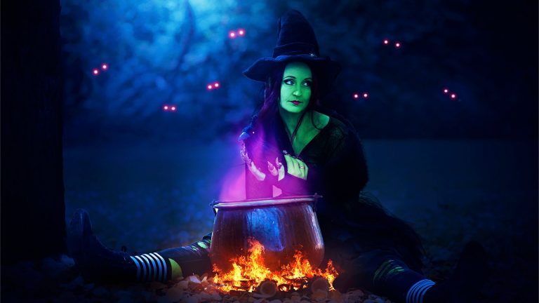 Evil witch | photo manipulation photoshop tutorial | photo effects
