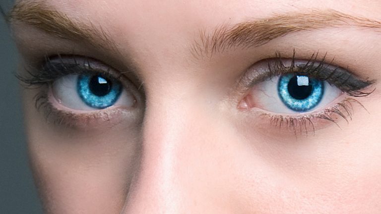 How to Enhance Eyes | Photoshop Beginners Tutorial cs6